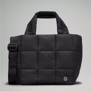 Lululemon Quilted Grid Crossbody Bag 5L